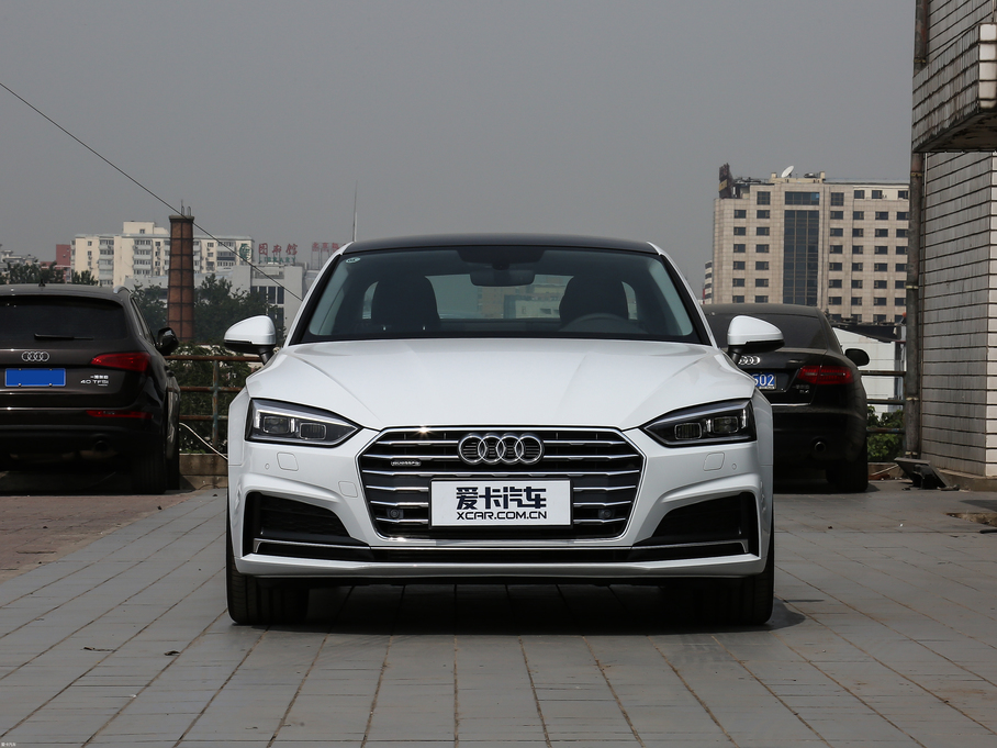 2017WA5 Coupe Coupe 45 TFSI quattro \