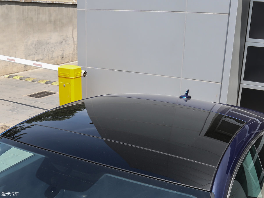 2017WA5 Coupe Coupe 40 TFSI r