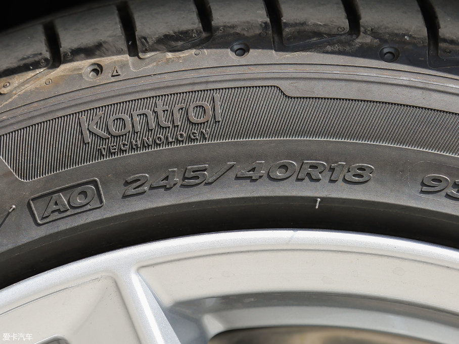 2017WA5 Coupe Coupe 40 TFSI r