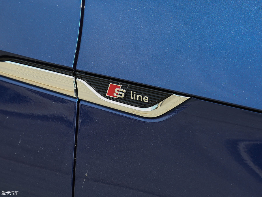 2017?yun)WA5 Coupe Coupe 40 TFSI r(sh)