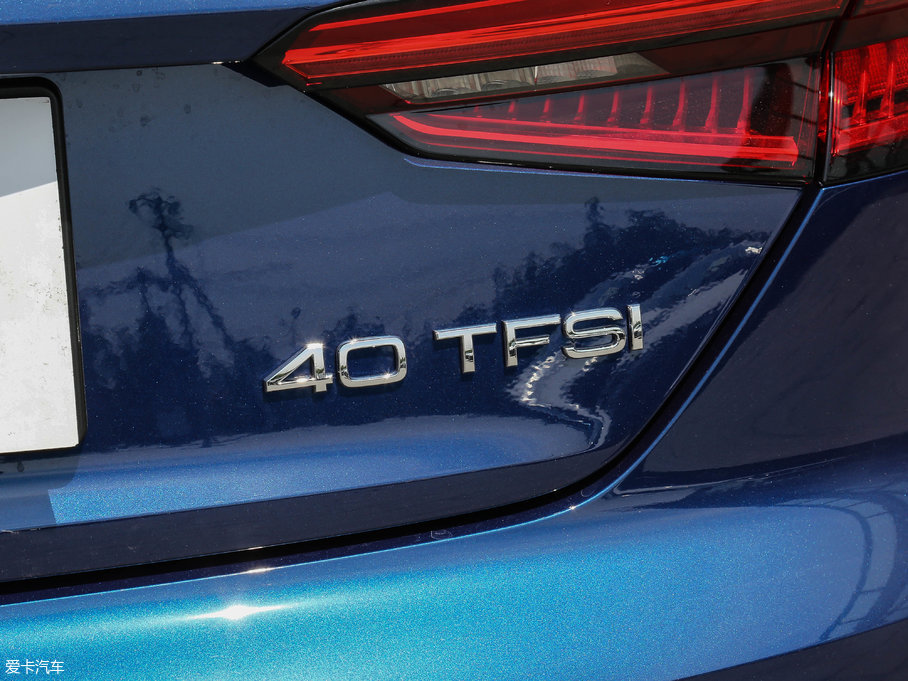 2017WA5 Coupe Coupe 40 TFSI r