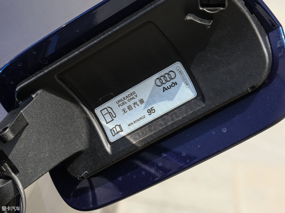 2017WA5 Coupe Coupe 40 TFSI r