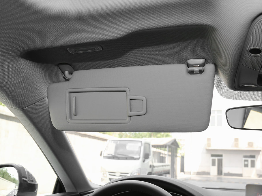 2017WA5 Coupe Coupe 40 TFSI r