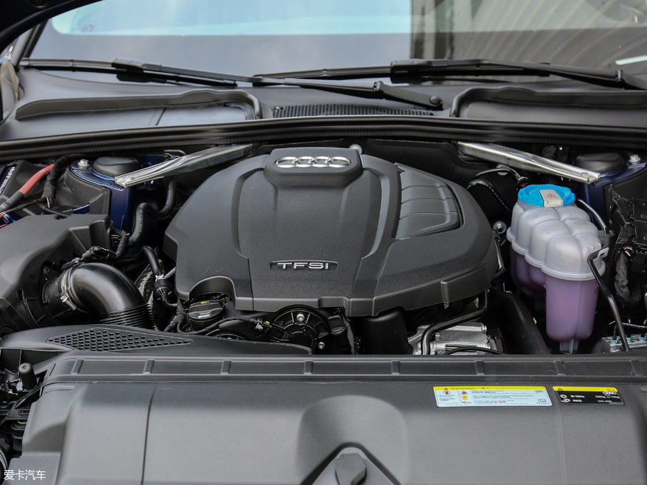 2017?yun)WA5 Coupe Coupe 40 TFSI r(sh)