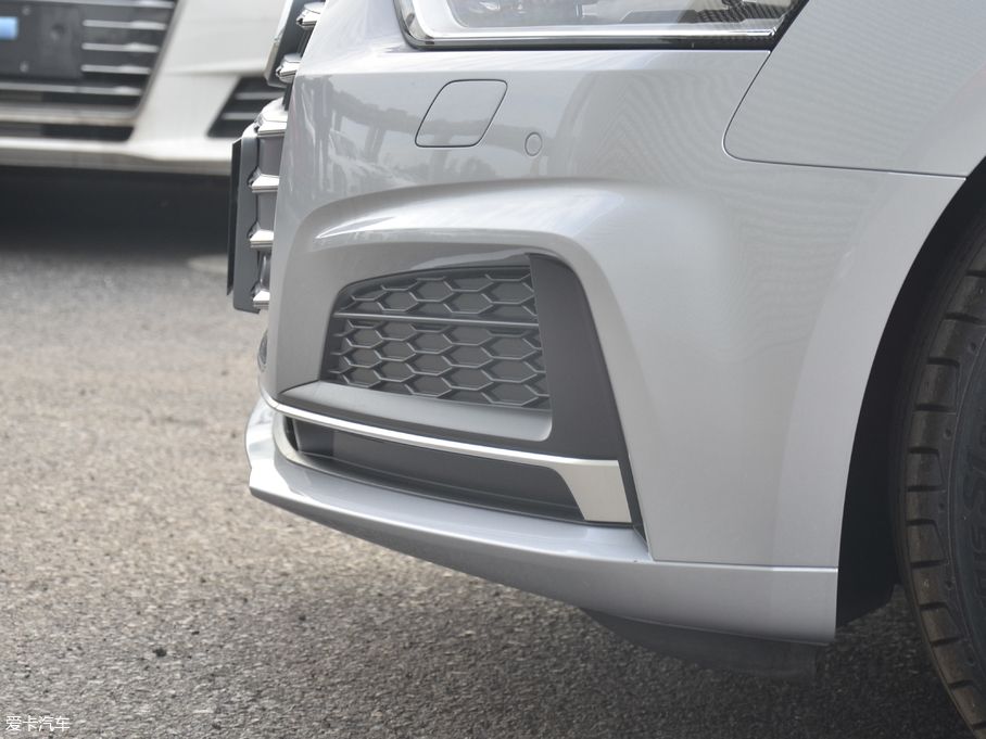 2017WA5 Coupe Coupe 45 TFSI quattro \