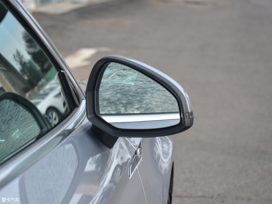 2017WA5 Coupe Coupe 45 TFSI quattro \(yn)