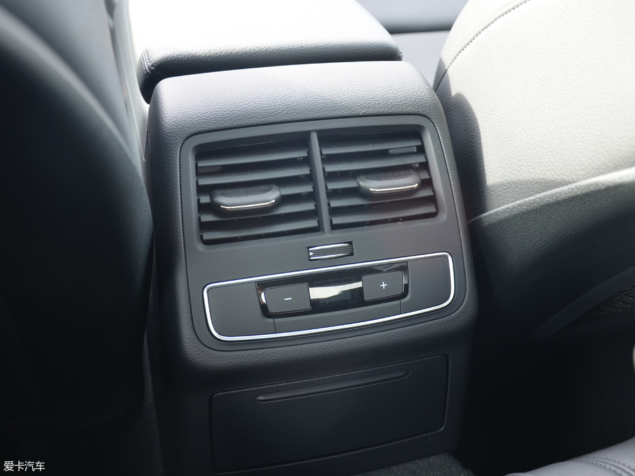 2017WA5 Coupe Coupe 45 TFSI quattro \