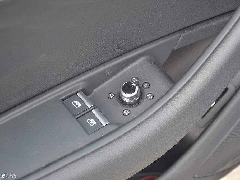 2017WA5 Coupe Coupe 45 TFSI quattro \