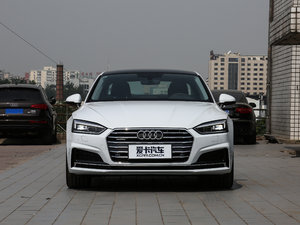 2017Coupe 45 TFSI quattro \ ^