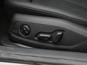 2017Coupe 40 TFSI r {{