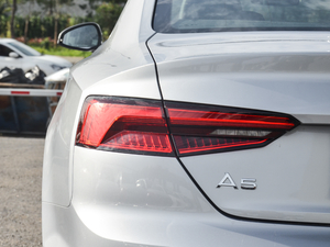 2017Coupe 45 TFSI quattro \ ^