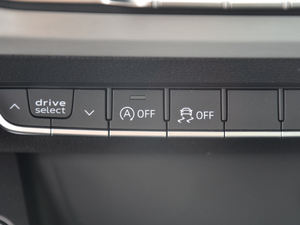 2017Coupe 45 TFSI quattro \ п؅^