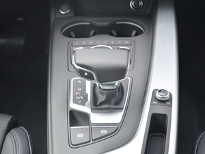 2017Coupe 45 TFSI quattro \ п؅^