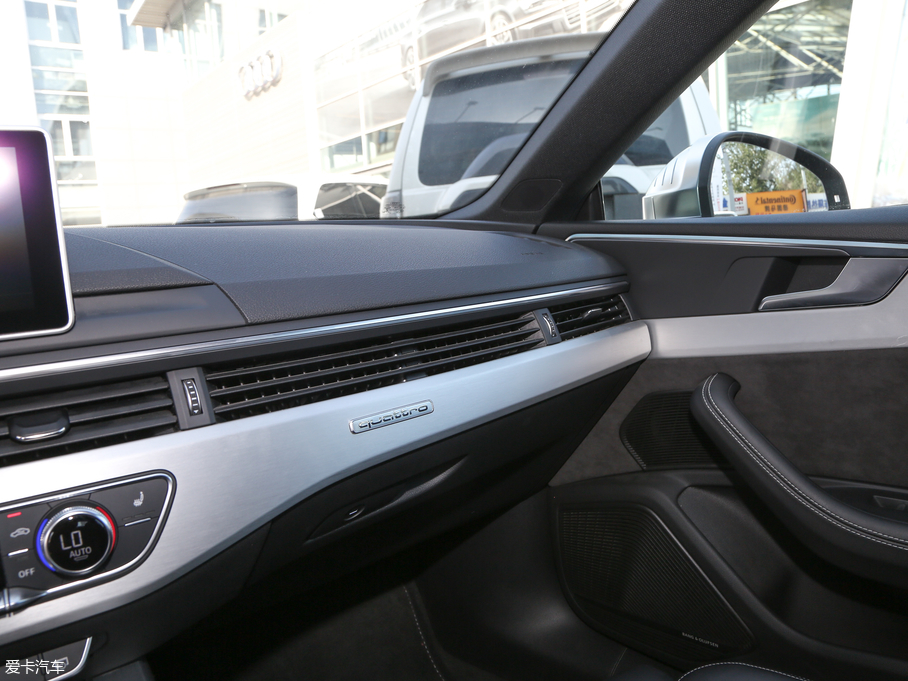 2017?yun)WS5 Coupe 3.0T Coupe