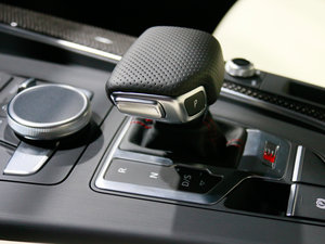 20173.0T Coupe п؅^