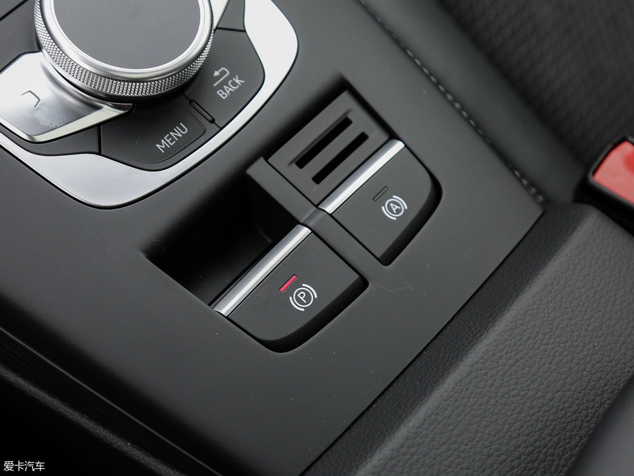 2017?yun)WS3 2.0TFSI Limousine