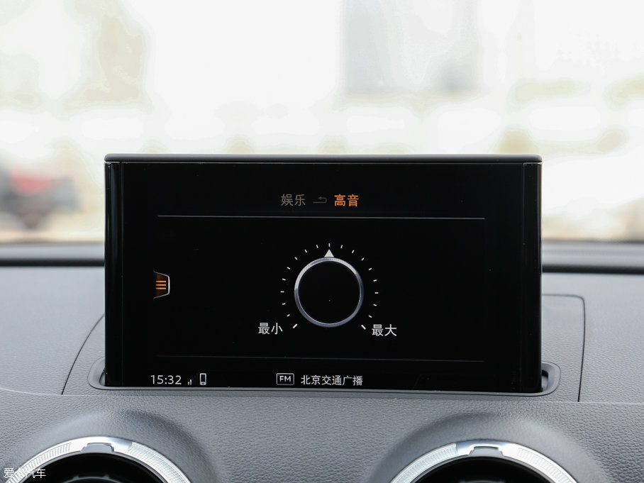 2017?yun)WS3 2.0TFSI Limousine