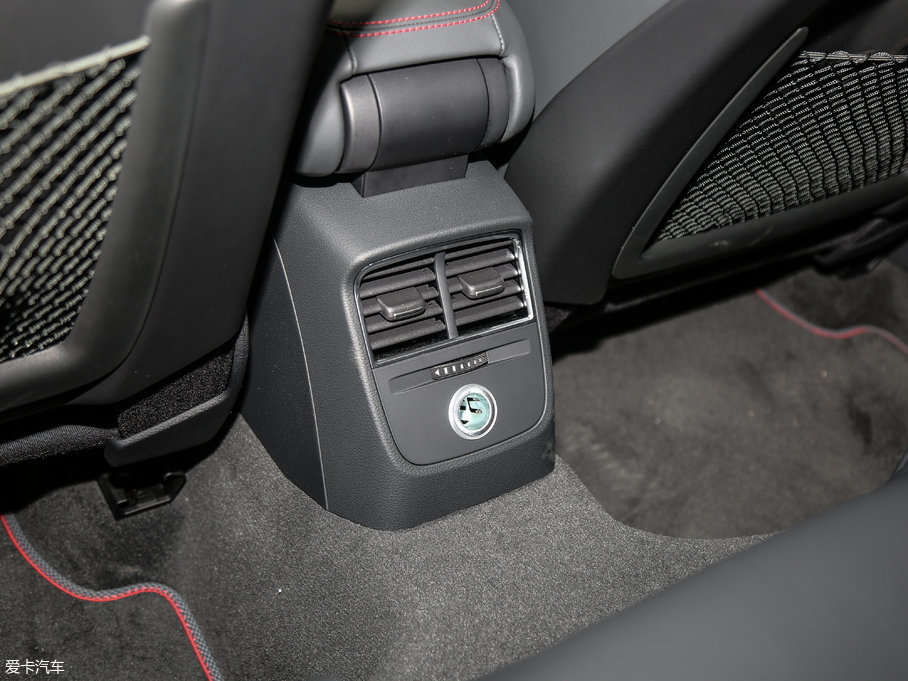 2017?yun)WS3 2.0TFSI Limousine