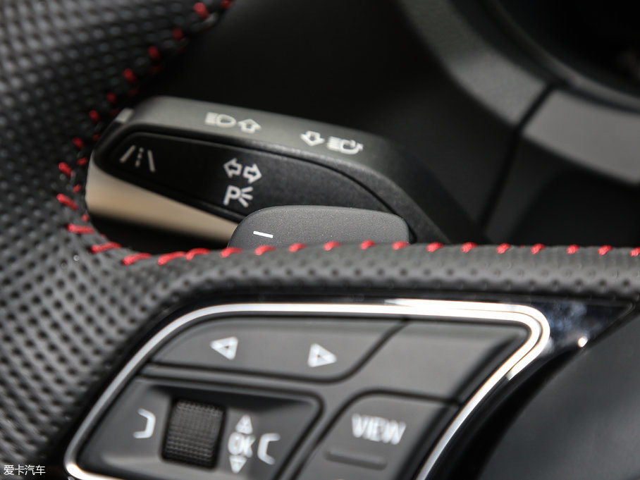 2017?yun)WS3 2.0TFSI Limousine