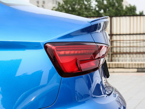 20172.0TFSI Limousine ^