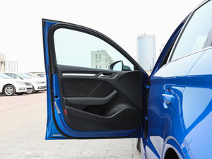 20172.0TFSI Limousine {λ܇T