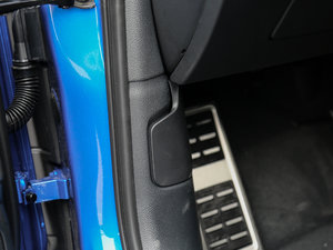 20172.0TFSI Limousine g