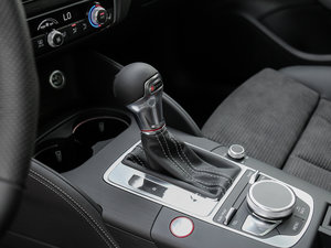 20172.0TFSI Limousine QU