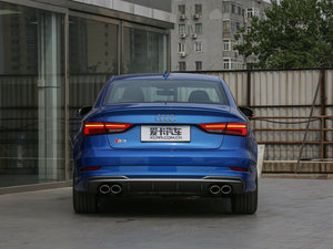 20172.0TFSI Limousine (x)(ji)^