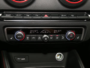 20172.0TFSI Limousine {(dio){(dio)(ji)