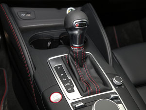 20172.0TFSI Limousine QU