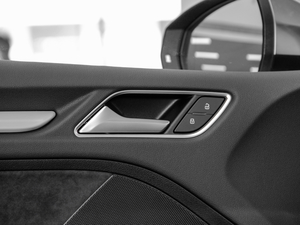 20172.0TFSI Limousine g