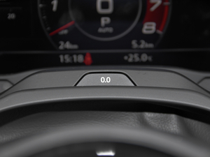 20172.0TFSI Limousine п؅^