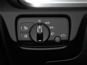 20172.0TFSI Limousine п؅^