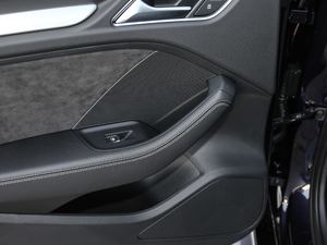 20172.0TFSI Limousine g