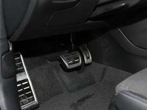 20172.0TFSI Limousine g