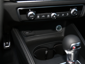 20172.0TFSI Limousine g