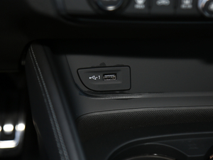 20172.0TFSI Limousine g