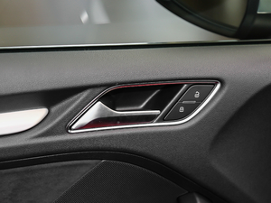 20172.0TFSI Limousine g