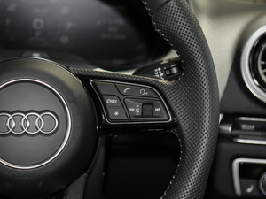 20172.0TFSI Limousine п؅^