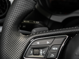 20172.0TFSI Limousine п؅^