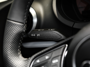 20172.0TFSI Limousine п؅^