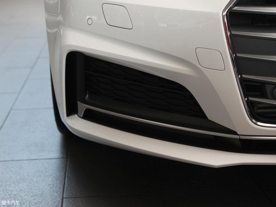 2017WA5 Sportback 40 TFSI r