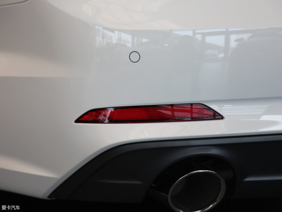 2017?yun)WA5 Sportback 40 TFSI r(sh)