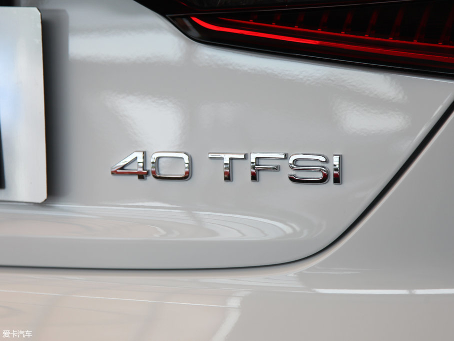 2017?yun)WA5 Sportback 40 TFSI r(sh)