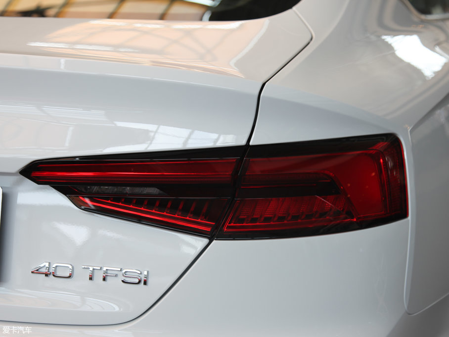 2017WA5 Sportback 40 TFSI r