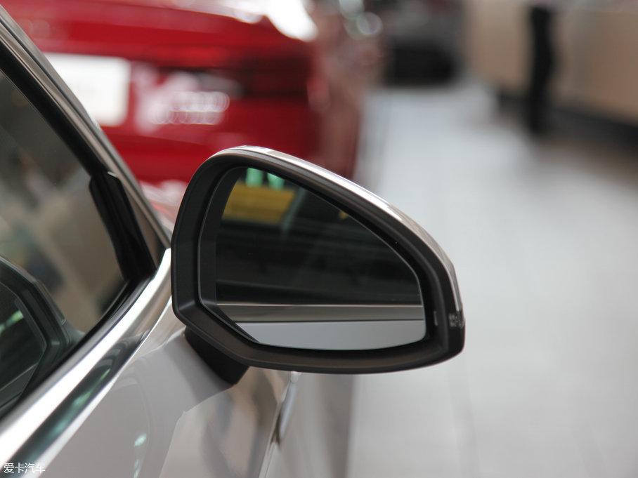 2017WA5 Sportback 40 TFSI r