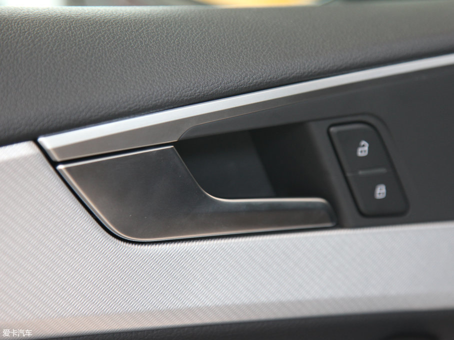 2017WA5 Sportback 40 TFSI r