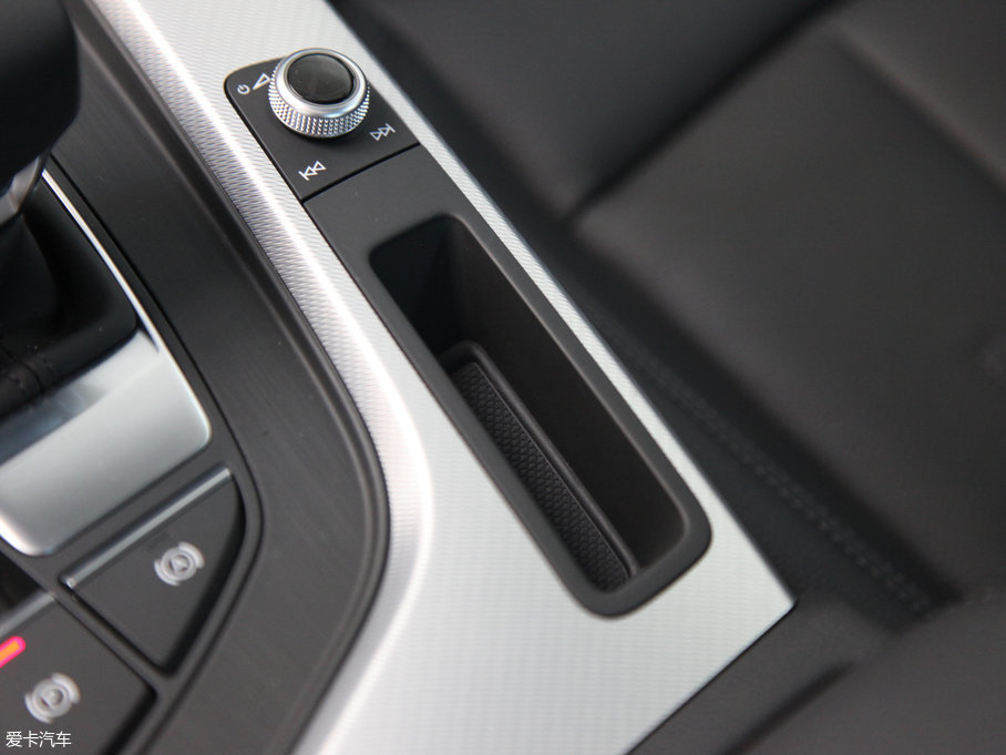 2017WA5 Sportback 40 TFSI r