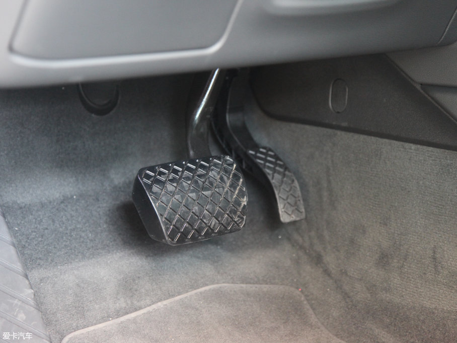 2017?yun)WA5 Sportback 40 TFSI r(sh)