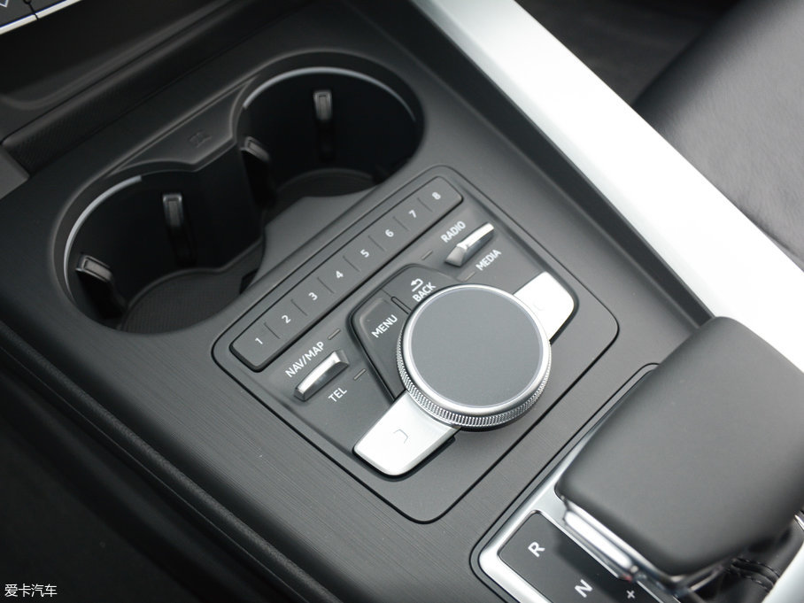 2017WA5 Sportback 45 TFSI quattro \